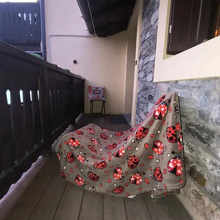 Petit Royal - Appartamento Charmant Per 6 Persone - Con Soppalco - Maisons De Charme Champoluc Exterior photo